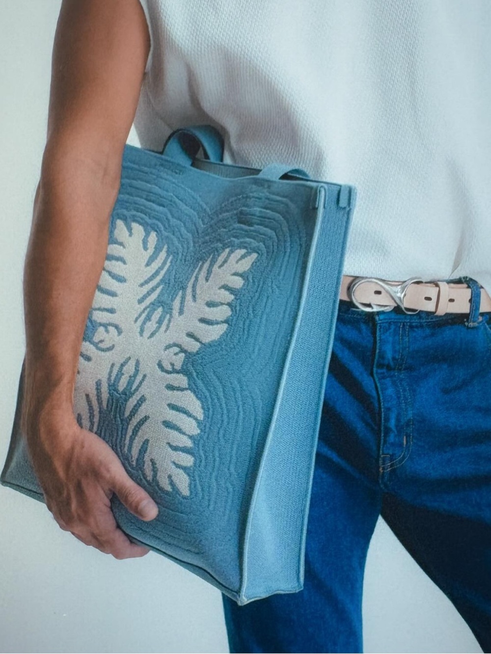 Salvage Public Jacquard Knit Market Bag - Laua’e in blue